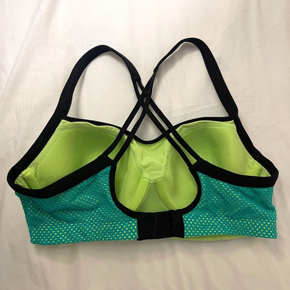 Victoria's Secret Cupped Lighted Padded Wired Sports Bra Top Size 34D - Picture 3 of 7